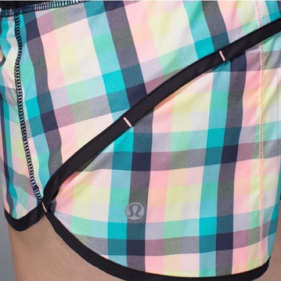 Lululemon Athletica Speed Run Shorts Checked Plaid - Picture 6 of 13